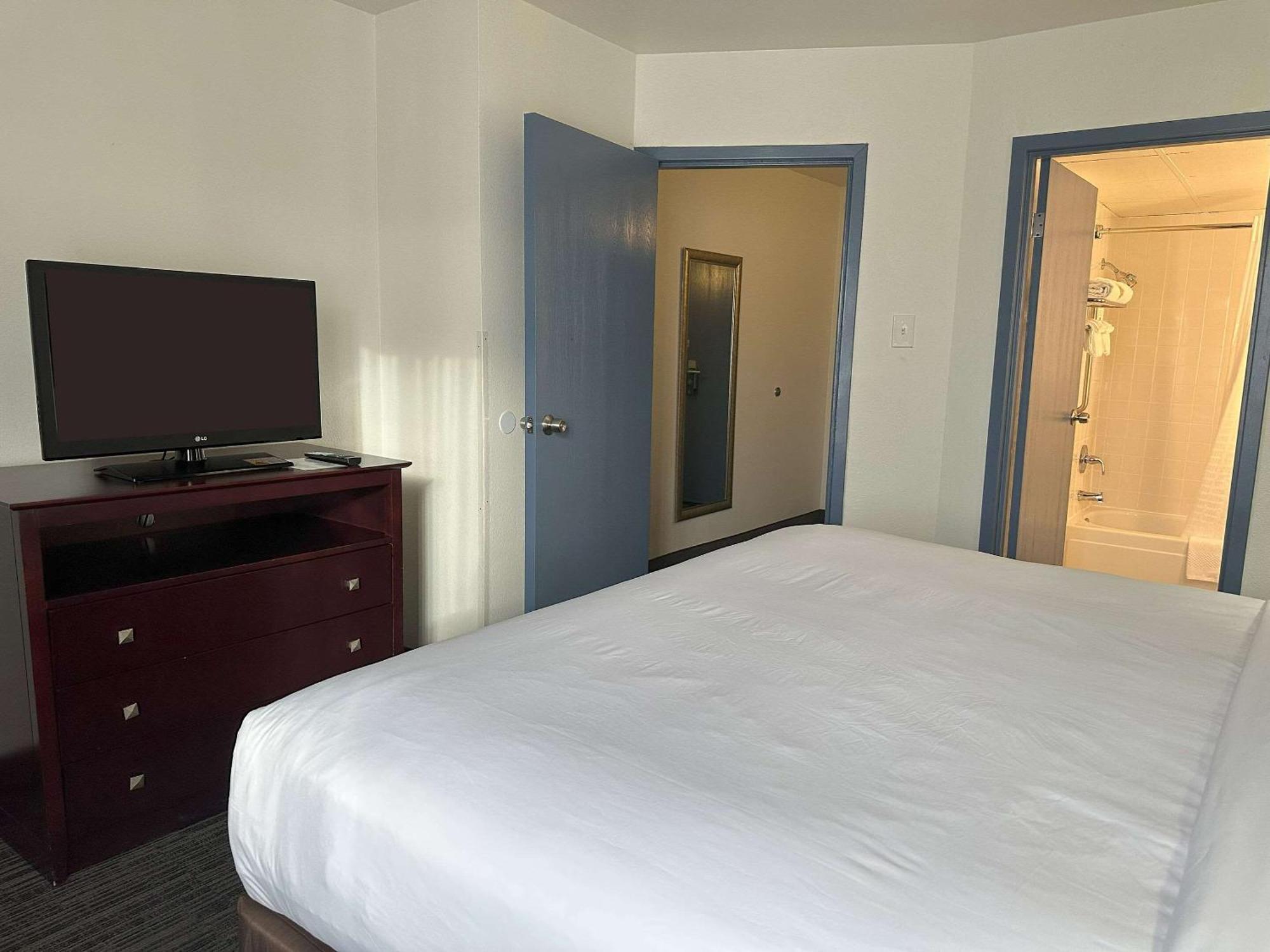Quality Inn & Suites Everett Zewnętrze zdjęcie