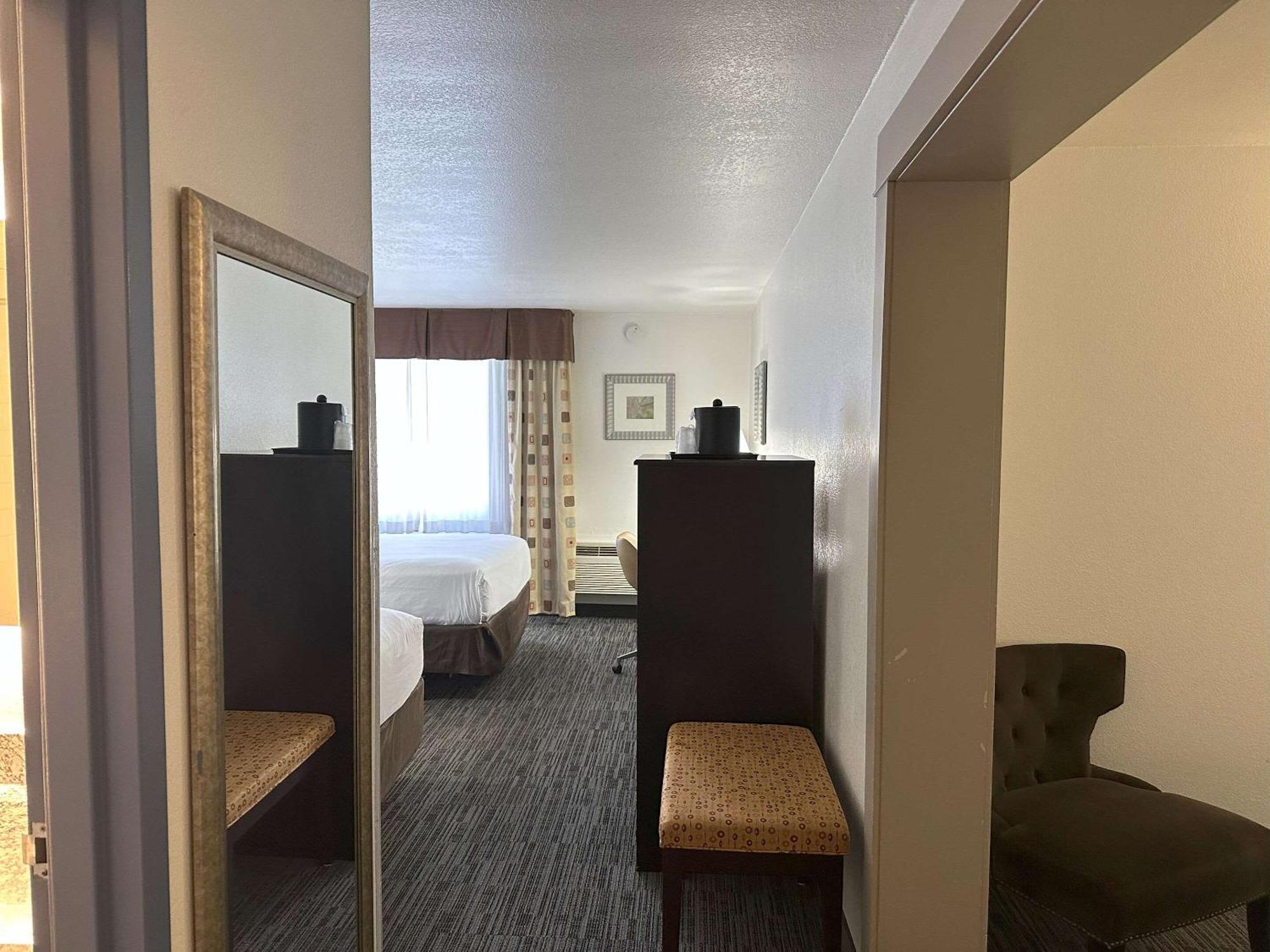 Quality Inn & Suites Everett Zewnętrze zdjęcie