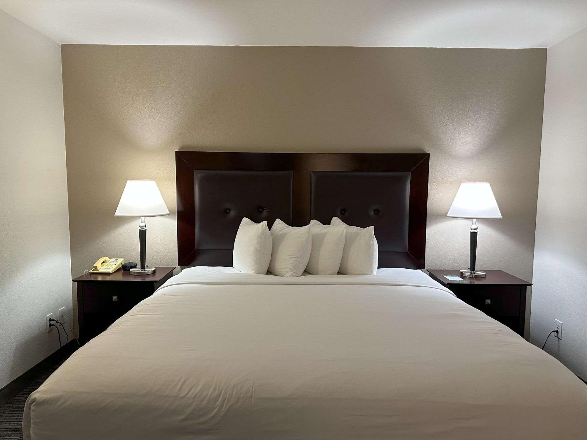 Quality Inn & Suites Everett Zewnętrze zdjęcie