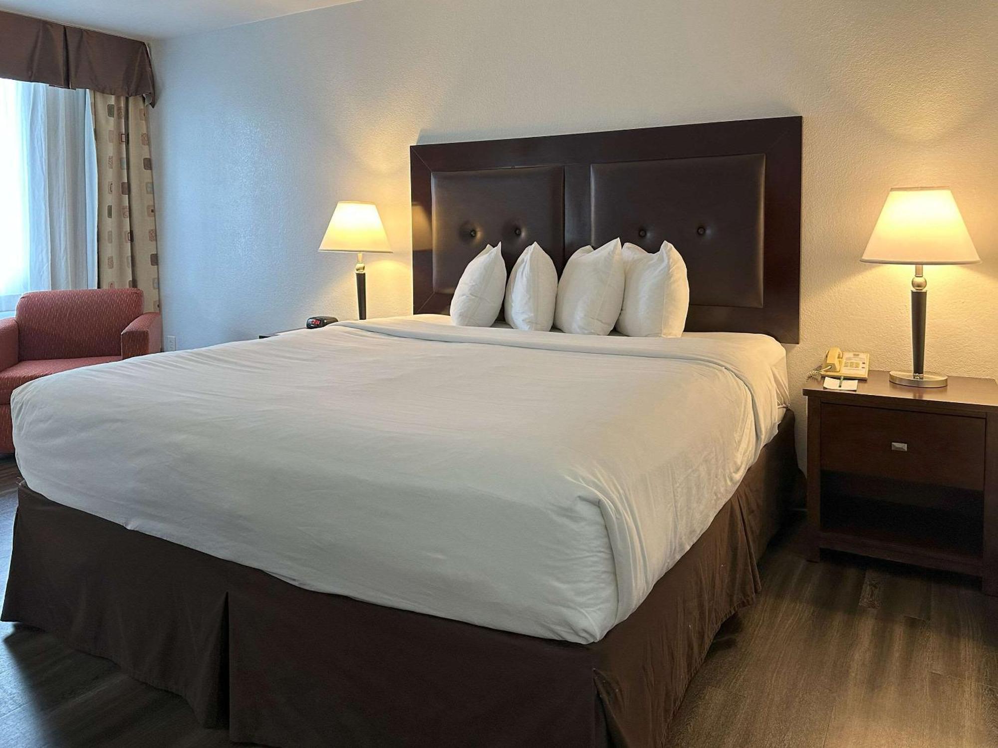 Quality Inn & Suites Everett Zewnętrze zdjęcie